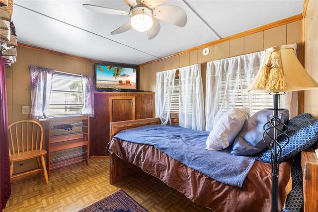 619 52ND AVENUE W, Bradenton, FL 34207