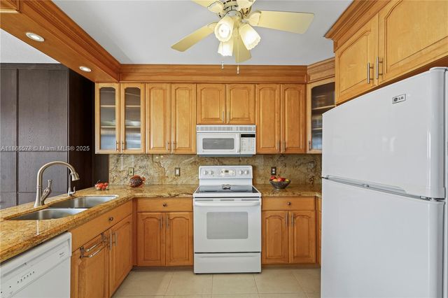 3300 N Ocean Dr 2C, Hollywood, FL 33019