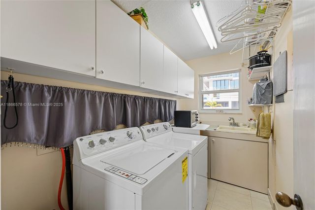 3300 N Ocean Dr 2C, Hollywood, FL 33019