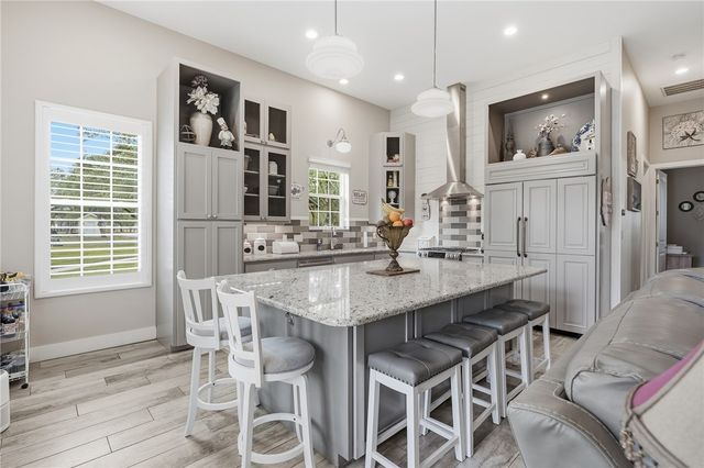 1630 16th St, Rockport, TX 78382