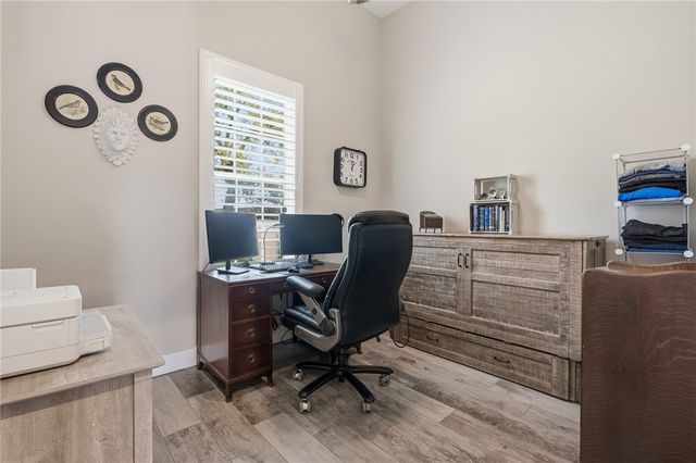 1630 16th St, Rockport, TX 78382