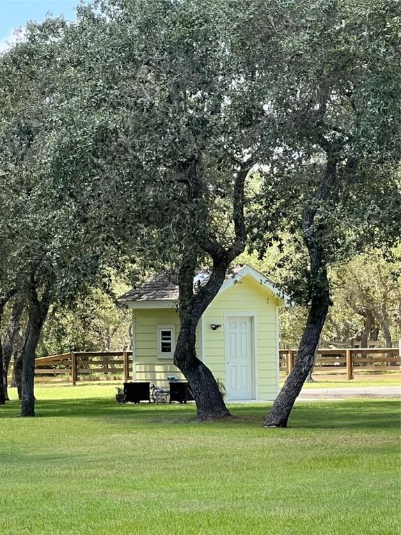 1630 16th St, Rockport, TX 78382 — photo 5
