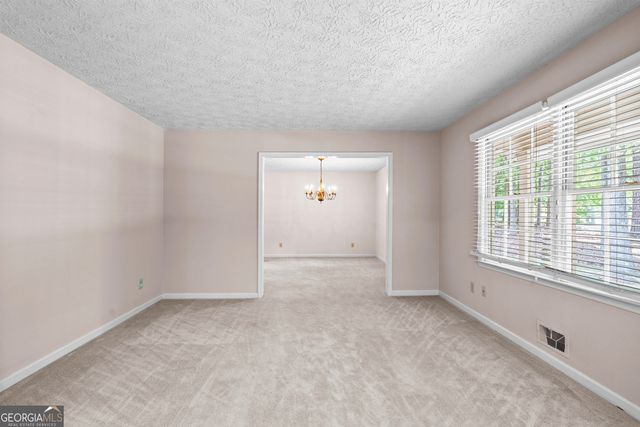250 Devilla Trace, Fayetteville, GA 30214