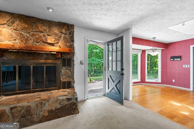 250 Devilla Trace, Fayetteville, GA 30214