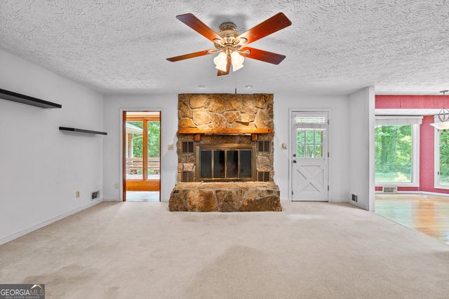 250 Devilla Trace, Fayetteville, GA 30214