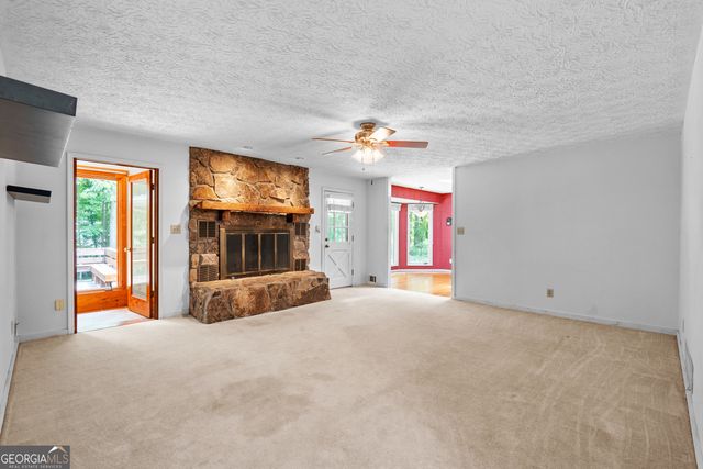 250 Devilla Trace, Fayetteville, GA 30214