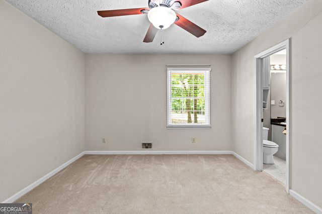 250 Devilla Trace, Fayetteville, GA 30214
