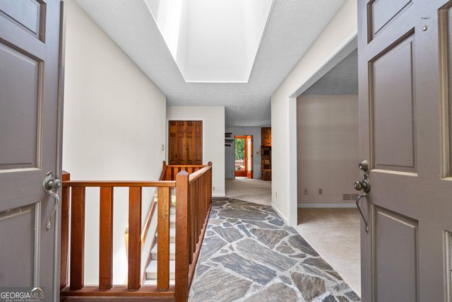 250 Devilla Trace, Fayetteville, GA 30214