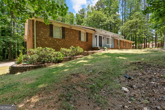 250 Devilla Trace, Fayetteville, GA 30214