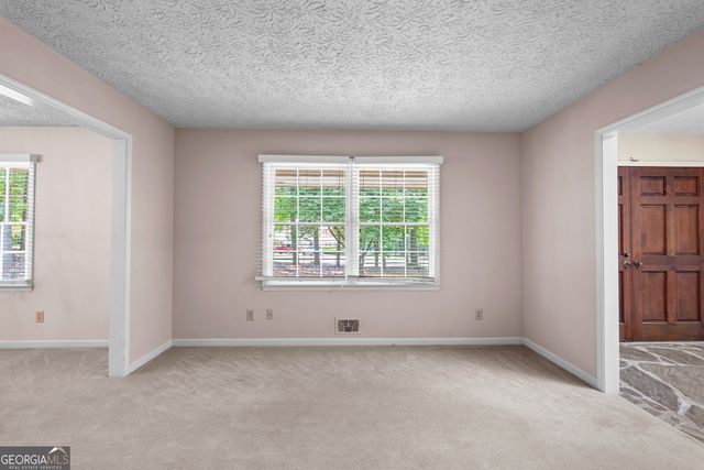 250 Devilla Trace, Fayetteville, GA 30214