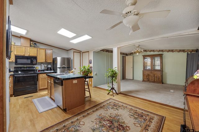 15329 Scenic View Dr, Bullard, TX 75757