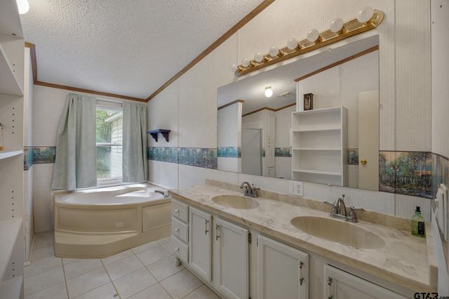 15329 Scenic View Dr, Bullard, TX 75757