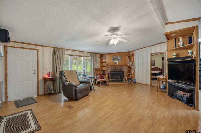 15329 Scenic View Dr, Bullard, TX 75757