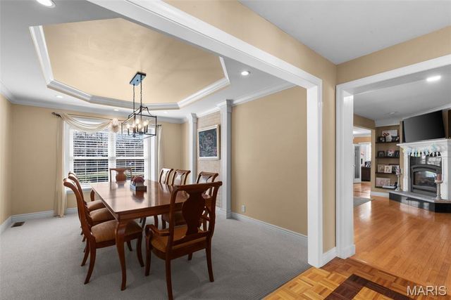 12301 Matthews Lane, St Louis, MO 63127