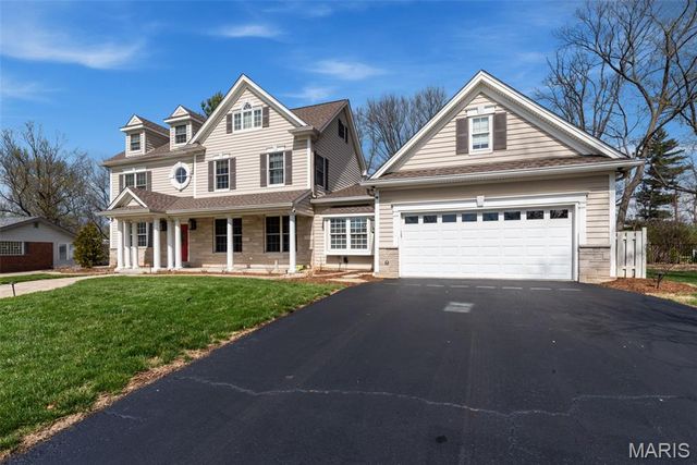 12301 Matthews Lane, St Louis, MO 63127