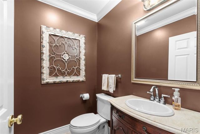 12301 Matthews Lane, St Louis, MO 63127