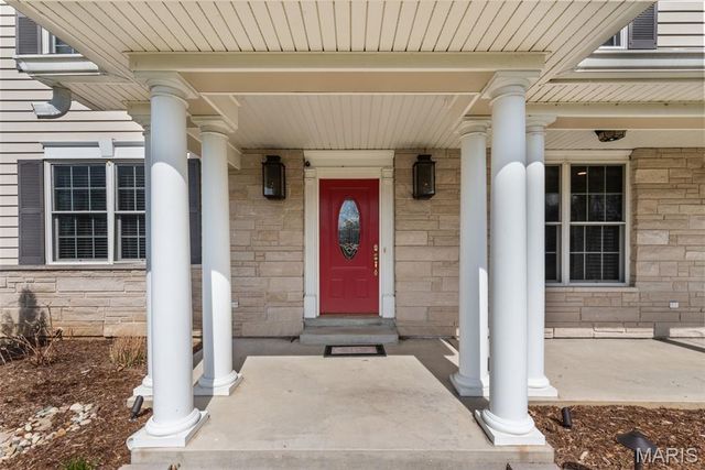 12301 Matthews Lane, St Louis, MO 63127