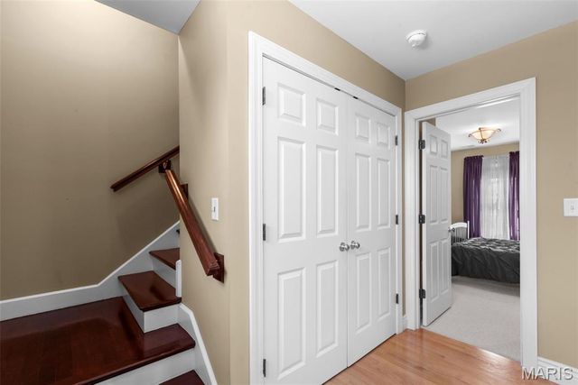 12301 Matthews Lane, St Louis, MO 63127