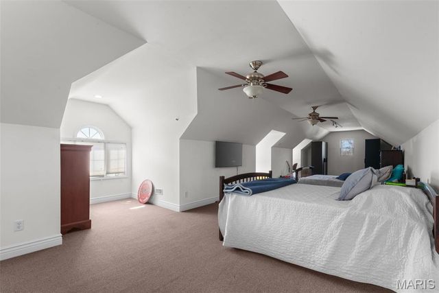 12301 Matthews Lane, St Louis, MO 63127