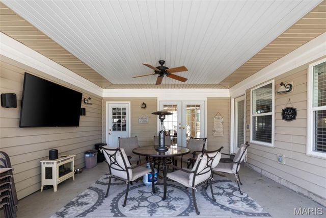 12301 Matthews Lane, St Louis, MO 63127