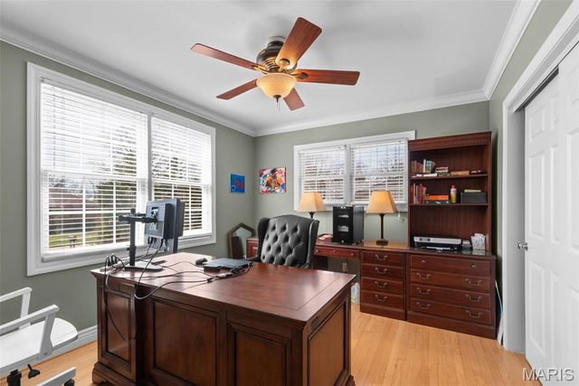 12301 Matthews Lane, St Louis, MO 63127