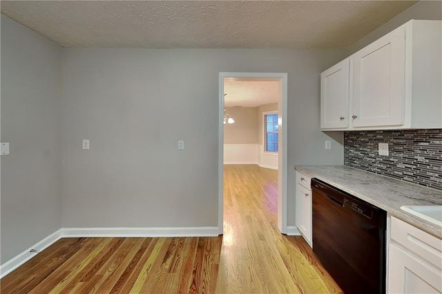 5027 Wesleyan Drive, Woodstock, GA 30189