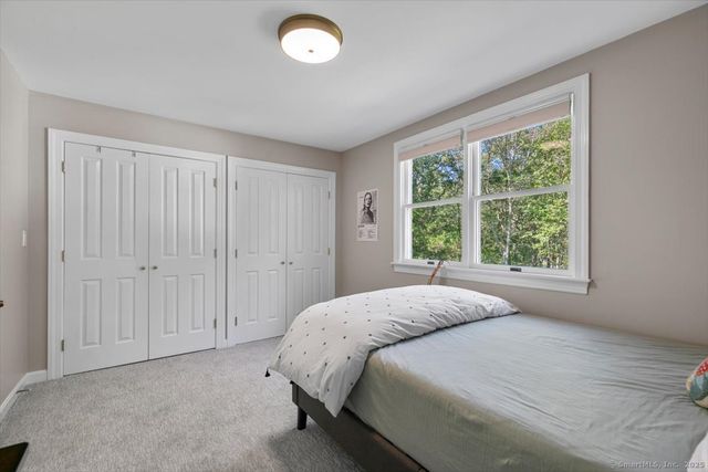 140 Wildrose Avenue, Guilford, CT 06437