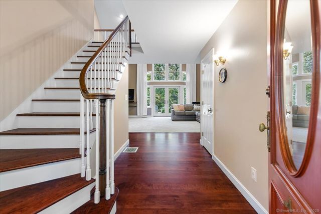 140 Wildrose Avenue, Guilford, CT 06437