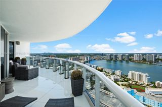 18201 Collins Ave 5201, Sunny Isles Beach, FL 33160