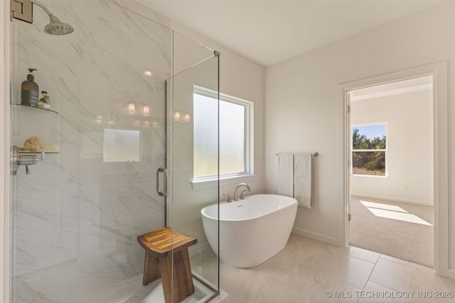 2014 E 45th Place, Sand Springs, OK 74063