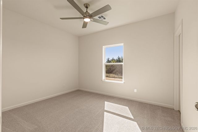 2014 E 45th Place, Sand Springs, OK 74063