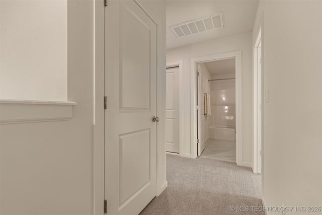 2014 E 45th Place, Sand Springs, OK 74063