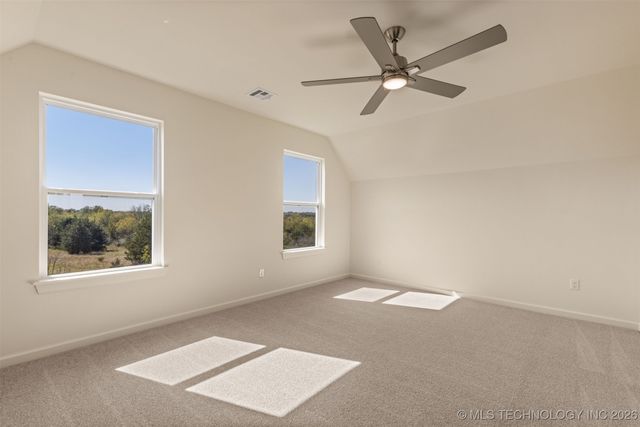 2014 E 45th Place, Sand Springs, OK 74063