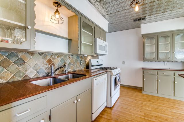 214 S Clark Street, Rockwall, TX 75087