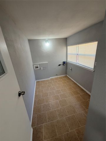 3004 Haynie Street, Fort Worth, TX 76112