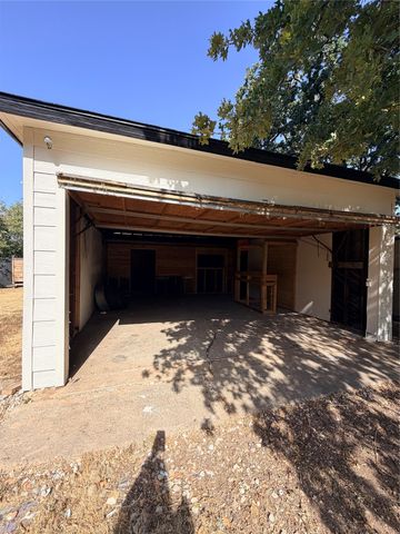 3004 Haynie Street, Fort Worth, TX 76112