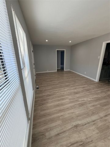 3004 Haynie Street, Fort Worth, TX 76112