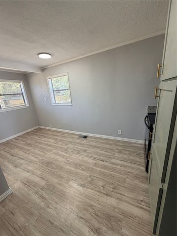 3004 Haynie Street, Fort Worth, TX 76112