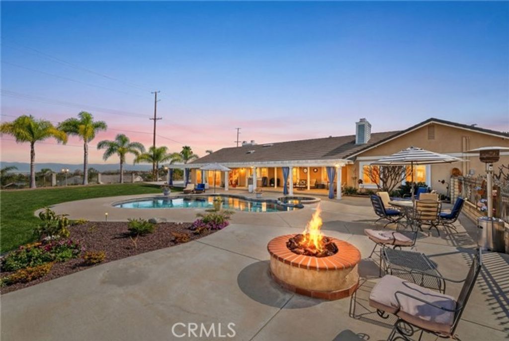 15555 Rancho Viejo Drive, Riverside, CA 92506