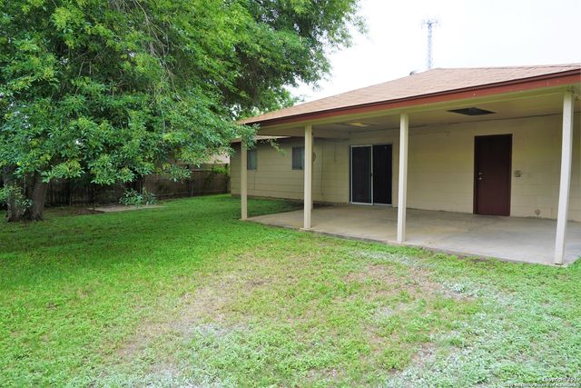 202 BRENDA DR, Converse, TX 78109