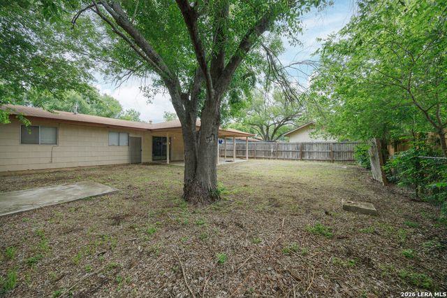 202 BRENDA DR, Converse, TX 78109