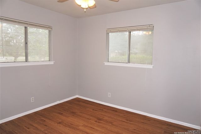 202 BRENDA DR, Converse, TX 78109
