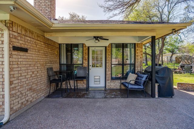 3300 Sherwood Street, Willow Park, TX 76087