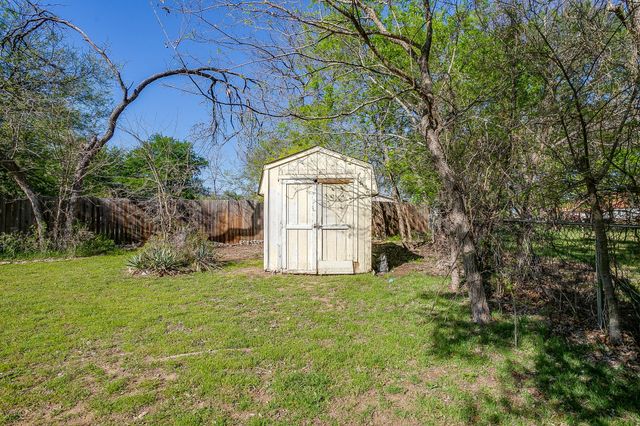 3300 Sherwood Street, Willow Park, TX 76087