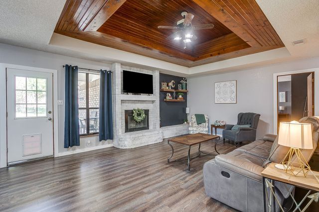 3300 Sherwood Street, Willow Park, TX 76087