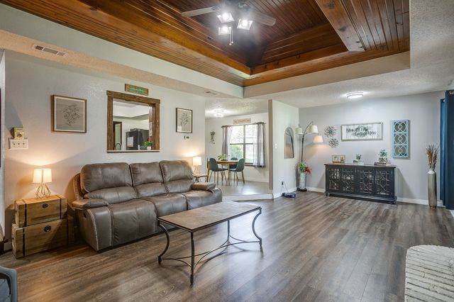 3300 Sherwood Street, Willow Park, TX 76087