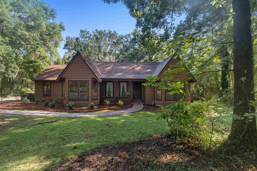 814 Maderia Circle, Tallahassee, FL 32312