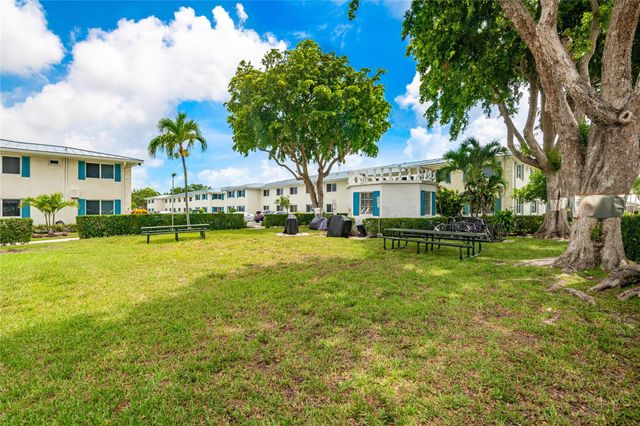 1821 NE 62nd St 310, Fort Lauderdale, FL 33308