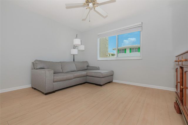 1821 NE 62nd St 310, Fort Lauderdale, FL 33308