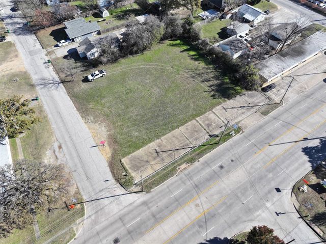 3900 Mercury Street, Haltom City, TX 76111